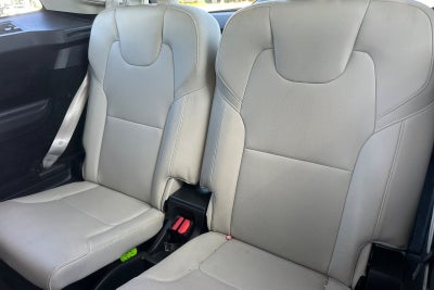 2019 Volvo XC90 T6 Momentum