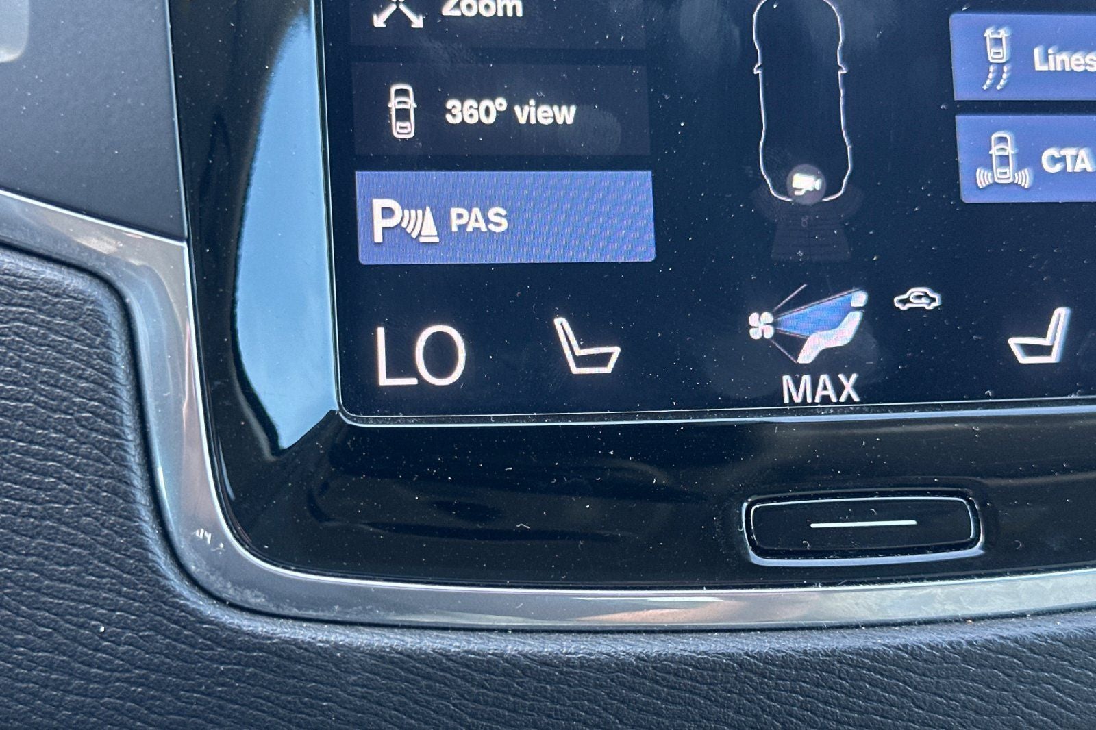 2019 Volvo XC90 T6 Momentum