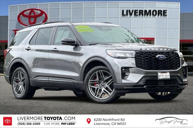 2025 Ford Explorer ST-Line