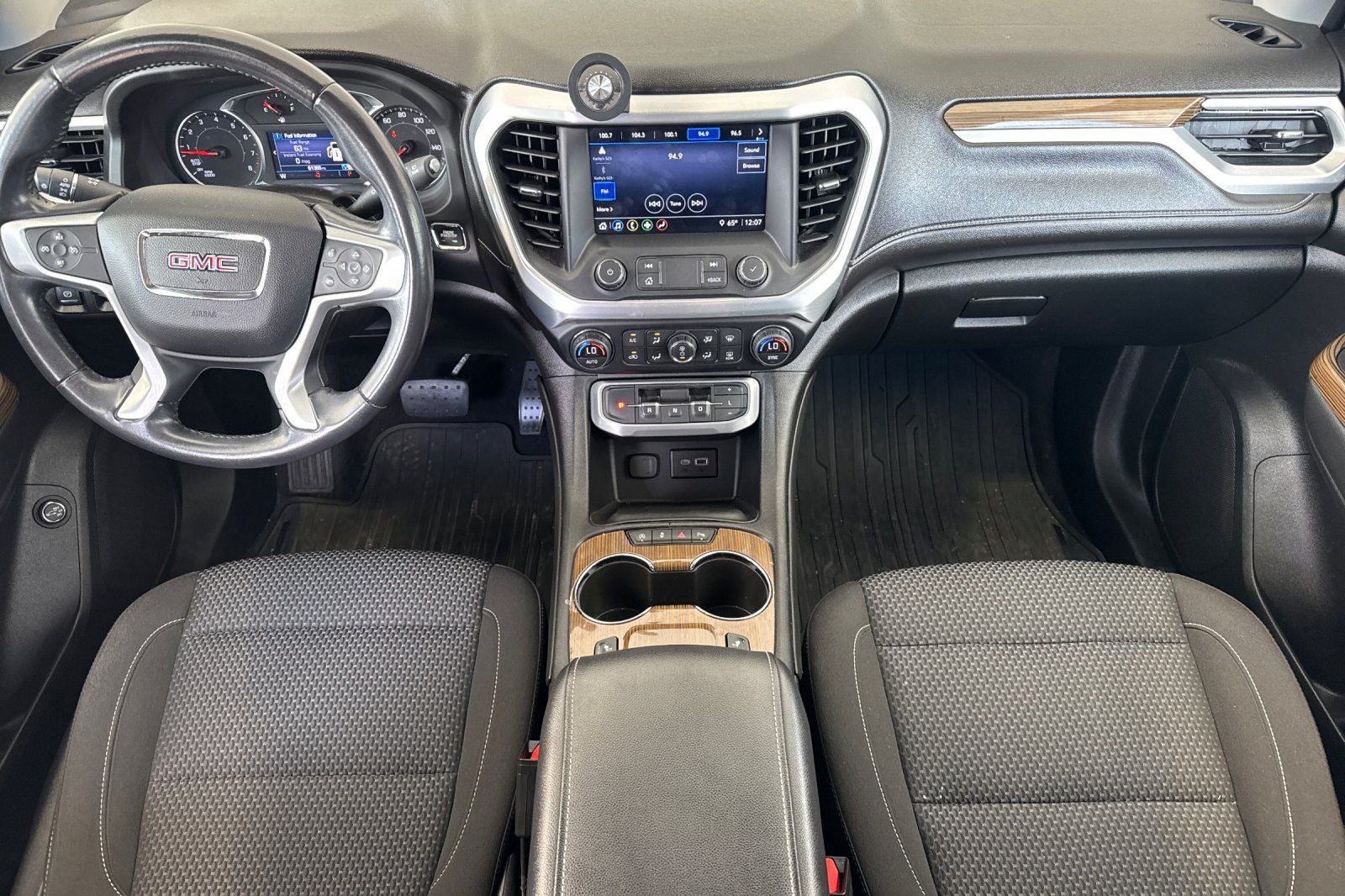 2020 GMC Acadia SLE