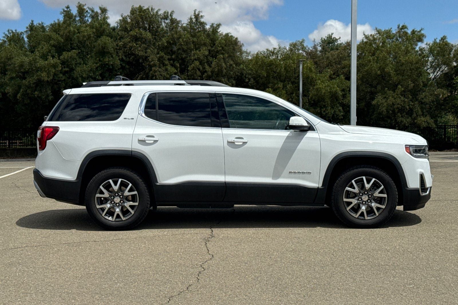 2020 GMC Acadia SLE