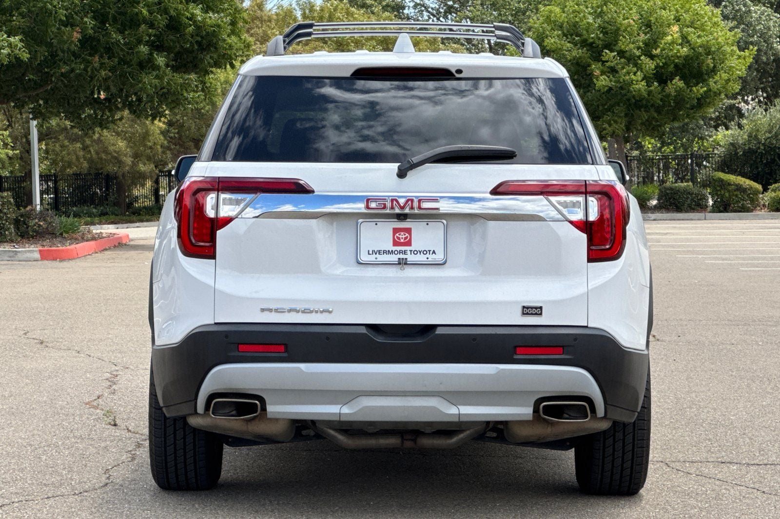 2020 GMC Acadia SLE