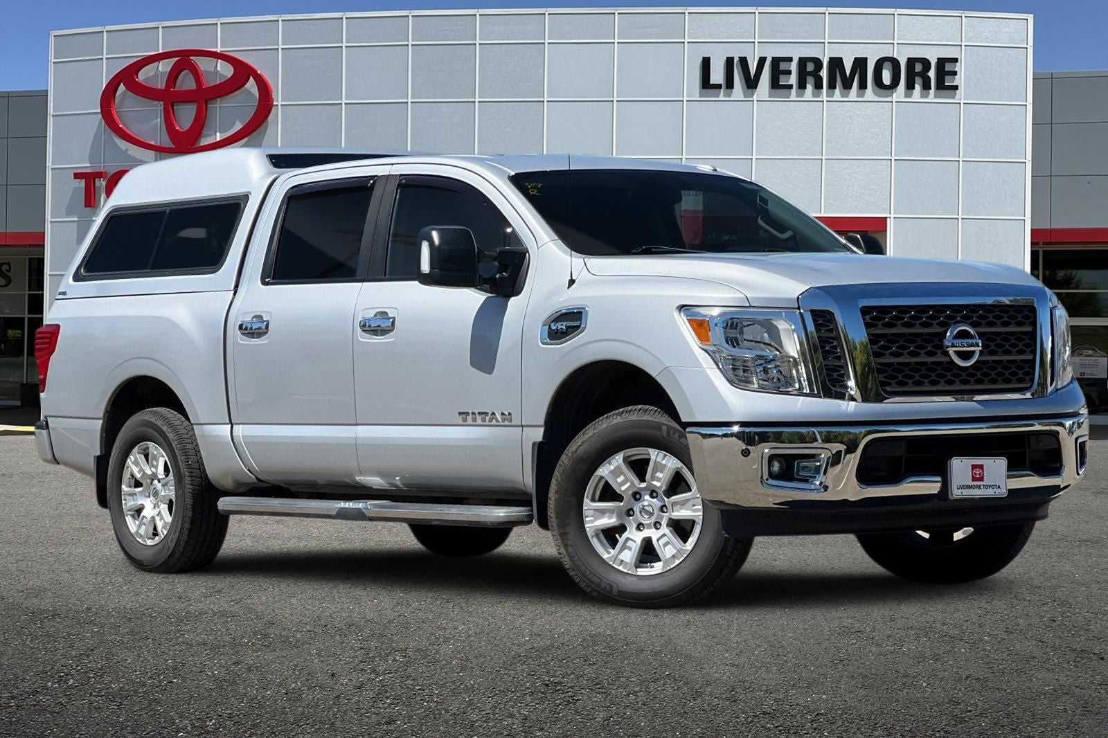 2017 Nissan Titan SV