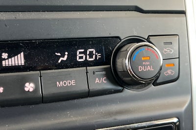 2017 Nissan Titan SV