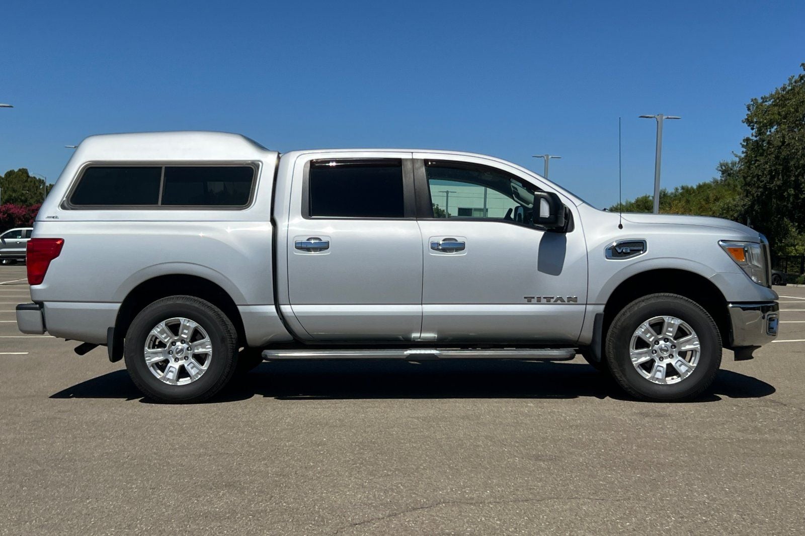 2017 Nissan Titan SV