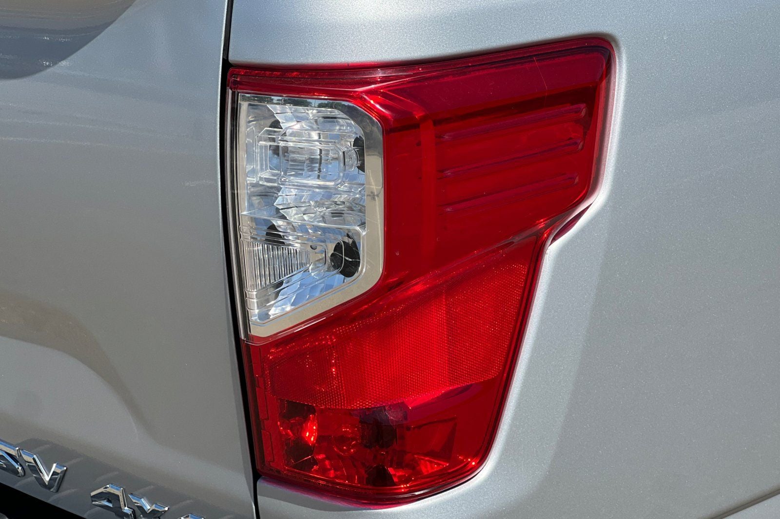 2017 Nissan Titan SV