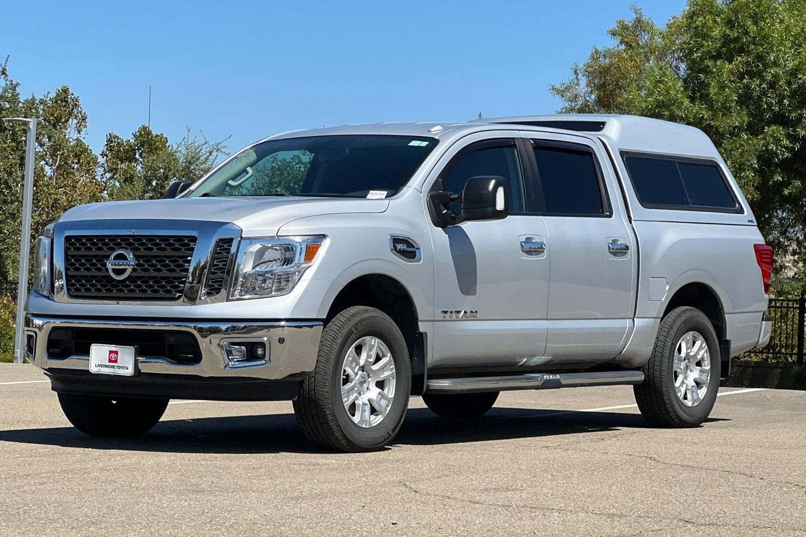 2017 Nissan Titan SV