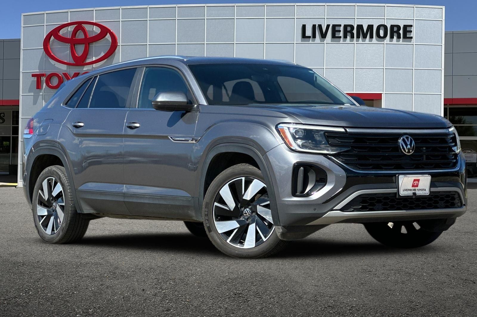 2024 Volkswagen Atlas Cross Sport 2.0T SE w/Technology