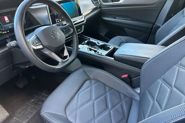 2024 Volkswagen Atlas Cross Sport 2.0T SE w/Technology