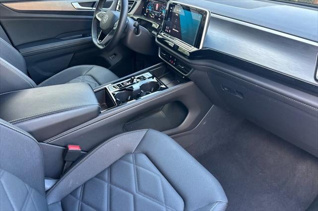 2024 Volkswagen Atlas Cross Sport 2.0T SE w/Technology