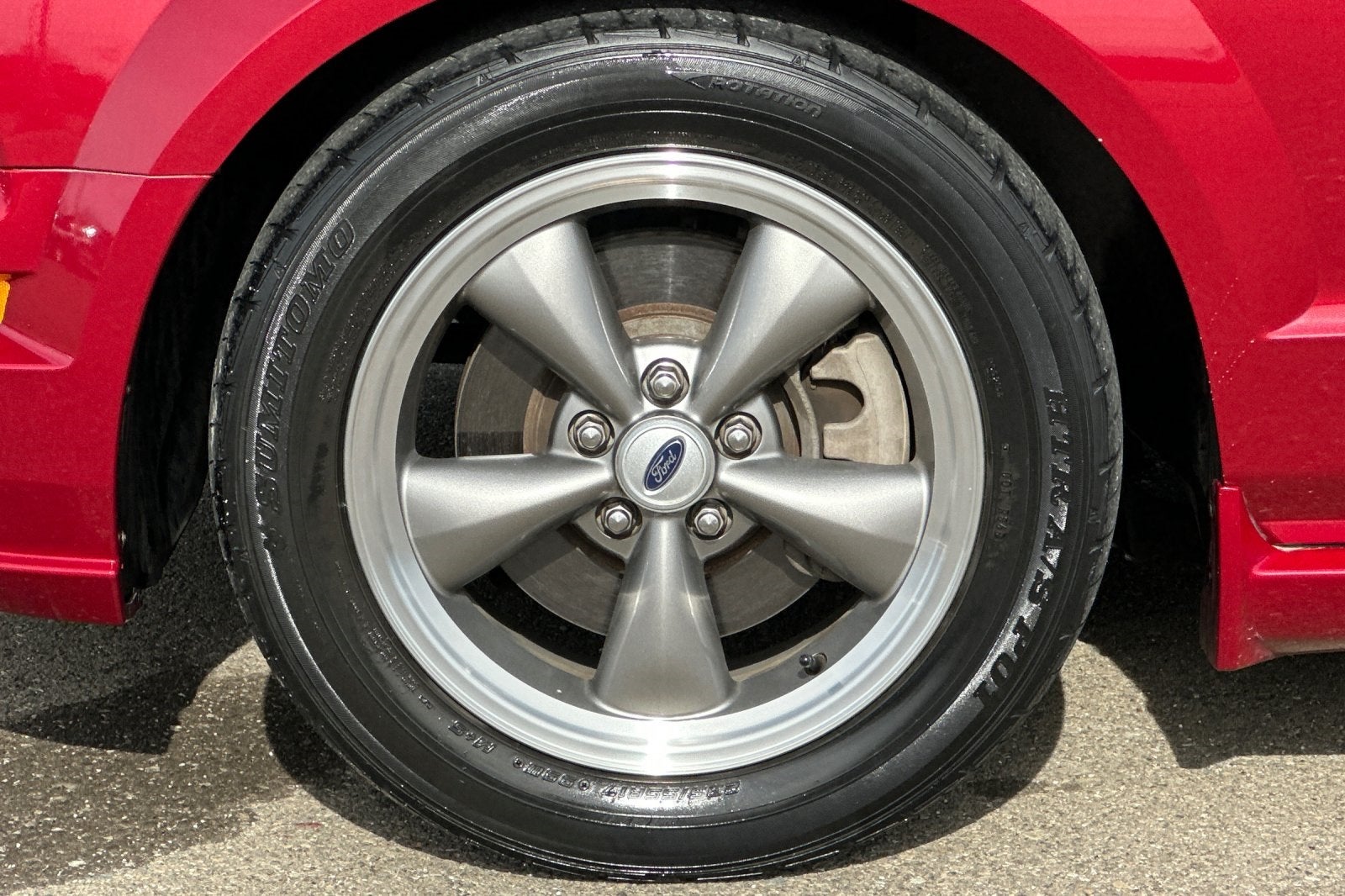 2005 Ford Mustang GT Premium