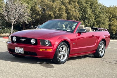 2005 Ford Mustang GT Premium