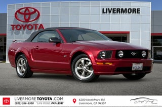 2005 Ford Mustang GT Premium