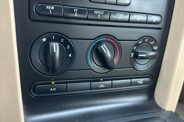 2005 Ford Mustang GT Premium