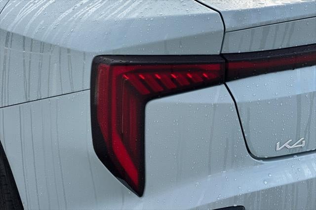 2025 Kia K4 GT-Line Turbo