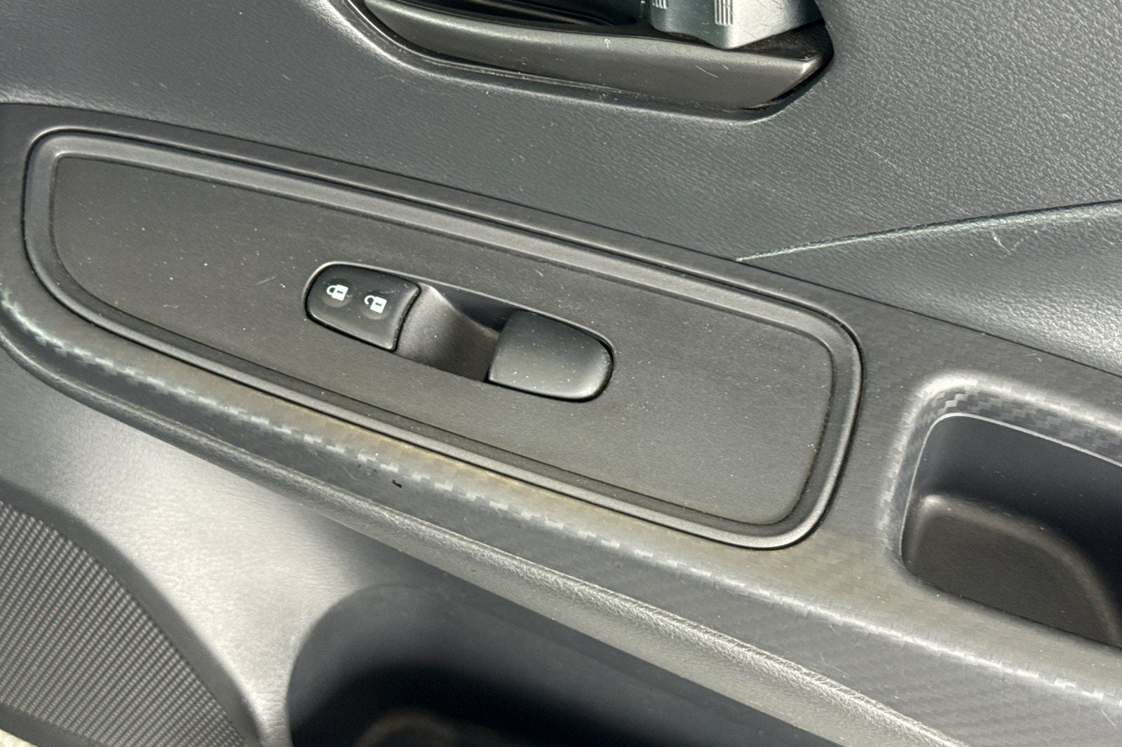 2020 Nissan Versa 1.6 S