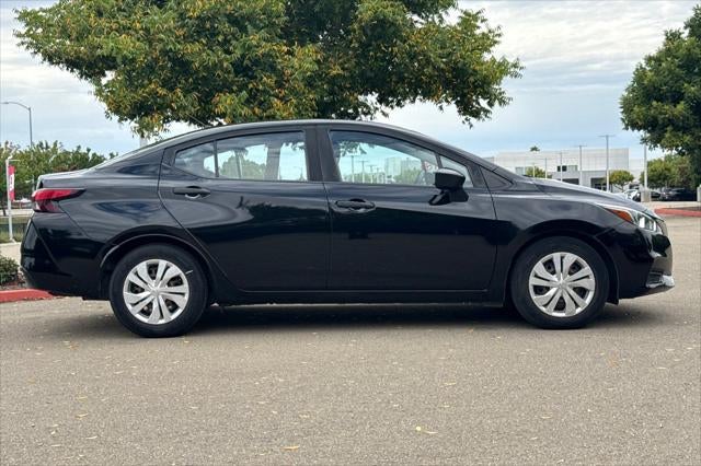 2020 Nissan Versa 1.6 S
