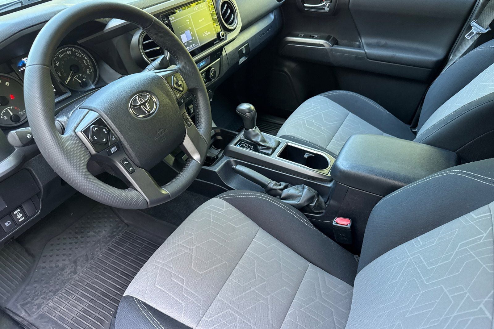 2022 Toyota Tacoma TRD Sport V6