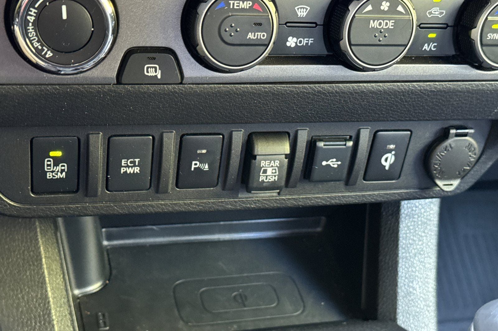 2022 Toyota Tacoma TRD Sport V6