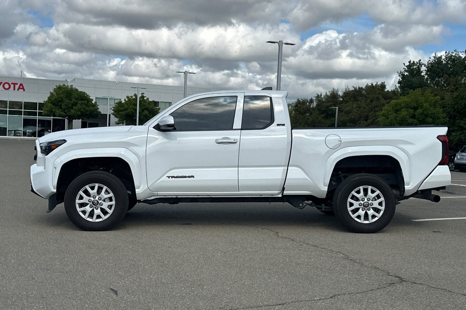 2025 Toyota Tacoma SR5