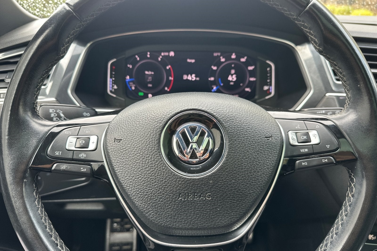 2019 Volkswagen Tiguan 2.0T SEL R-Line