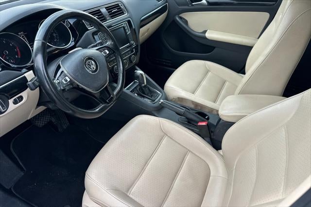 2017 Volkswagen Jetta 1.8T SEL