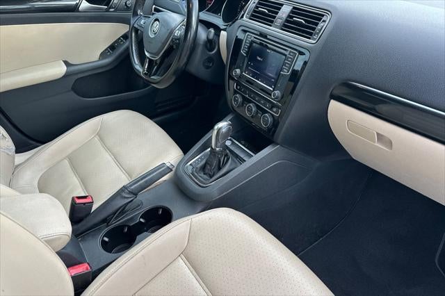 2017 Volkswagen Jetta 1.8T SEL