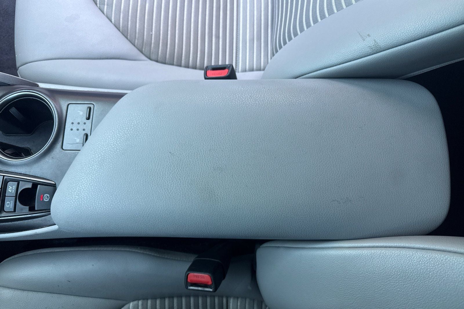 2021 Toyota Camry Hybrid SE