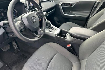 2025 Toyota RAV4 Hybrid LE