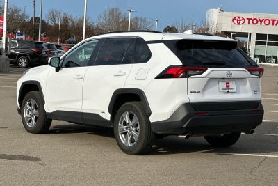 2025 Toyota RAV4 Hybrid XLE