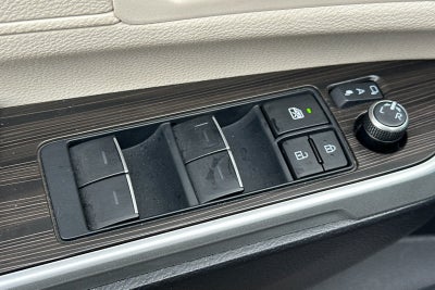 2023 Toyota Sienna Platinum 7 Passenger