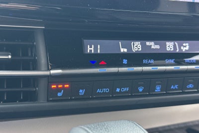 2023 Toyota Sienna Platinum 7 Passenger