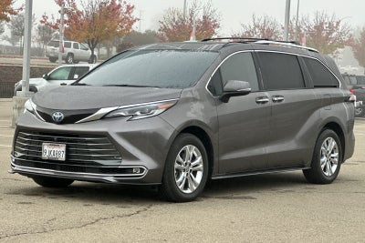 2023 Toyota Sienna Platinum 7 Passenger