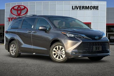 2023 Toyota Sienna XLE