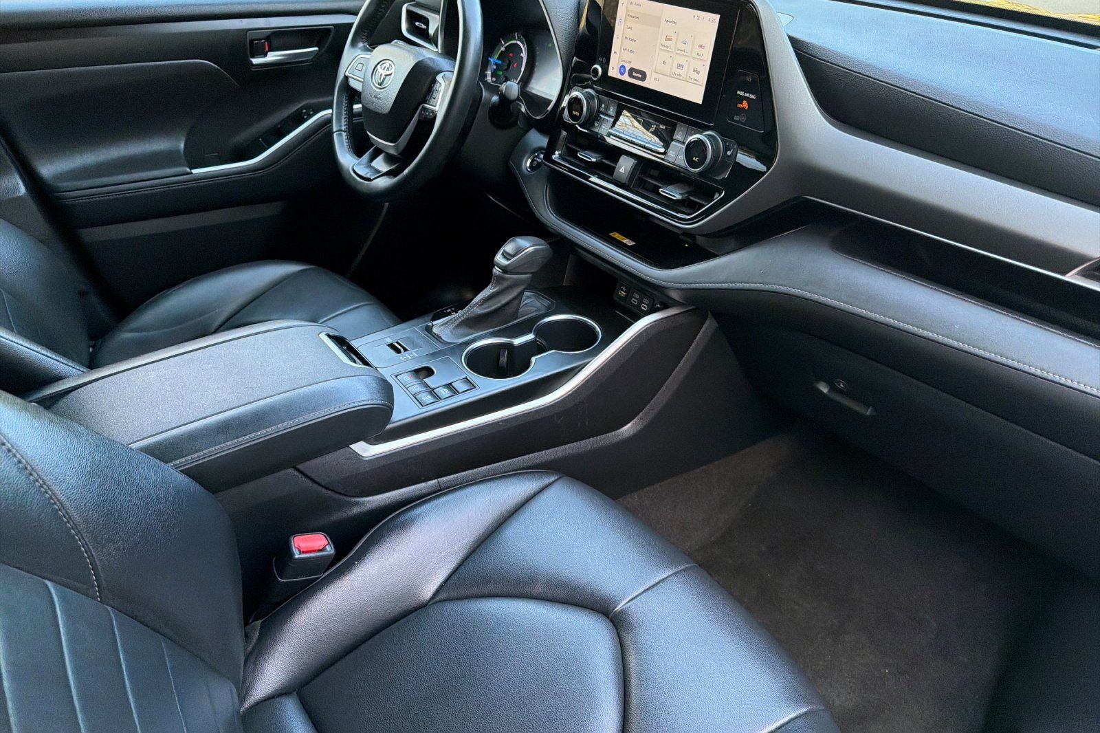 2023 Toyota Highlander Hybrid XLE