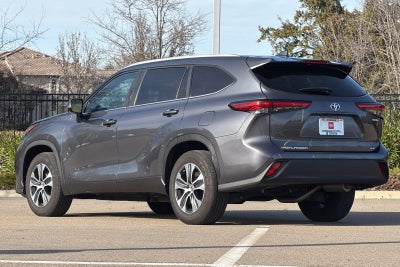 2023 Toyota Highlander Hybrid XLE
