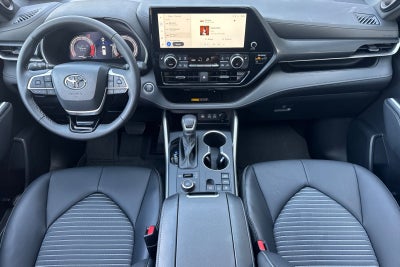 2026 Toyota Highlander XSE