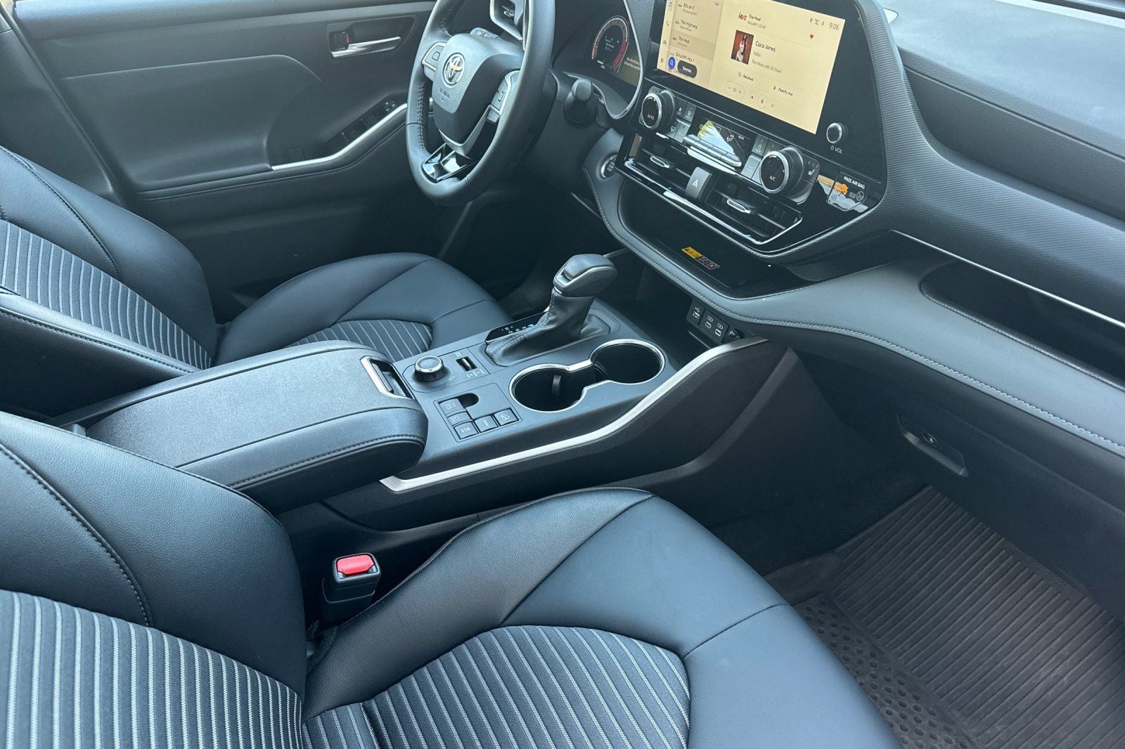 2026 Toyota Highlander XSE