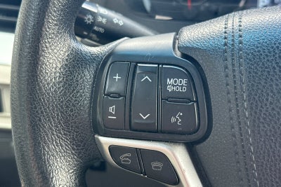 2015 Toyota Sienna LE 8 Passenger