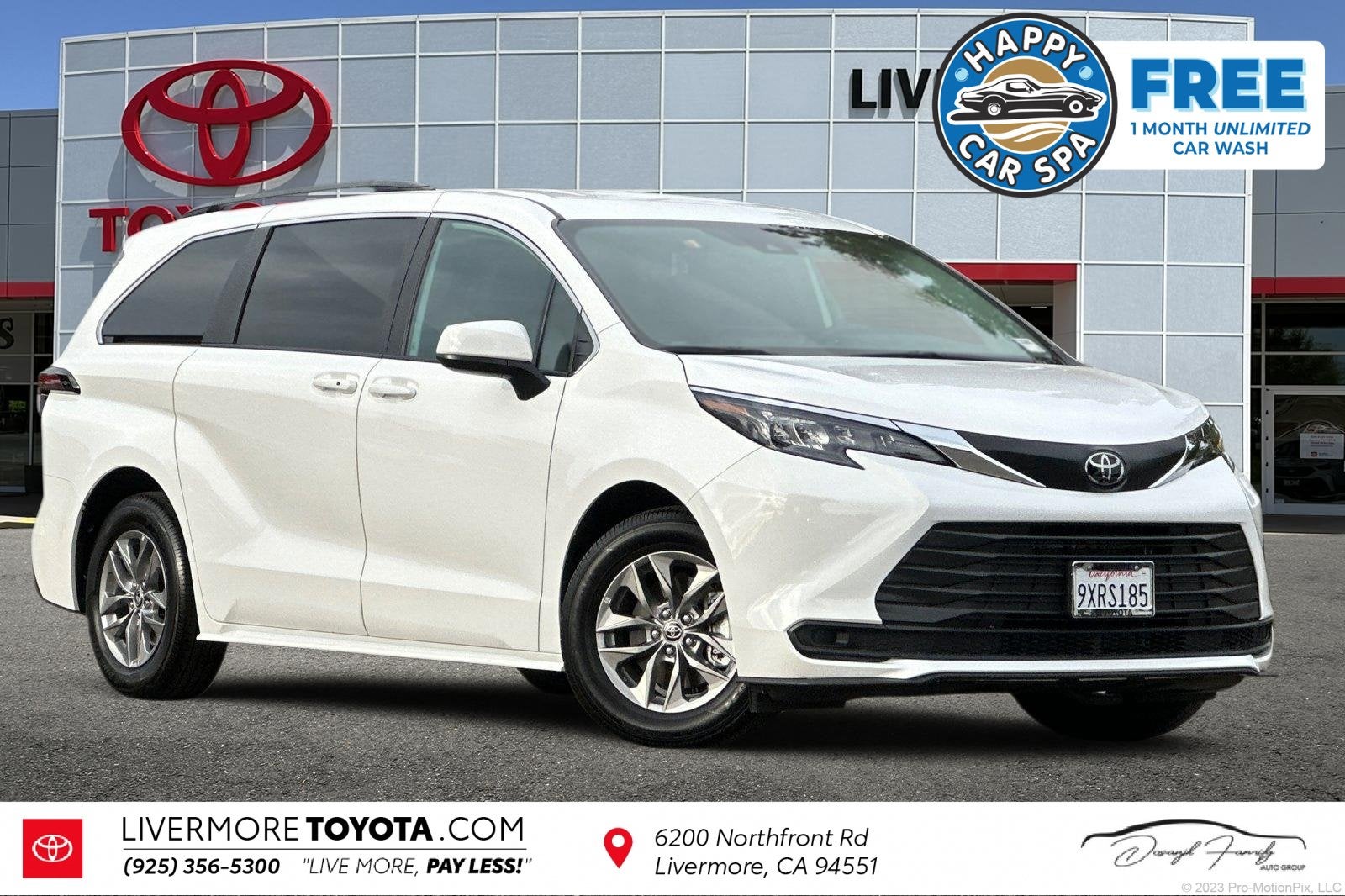 2026 Toyota Sienna LE 8 Passenger