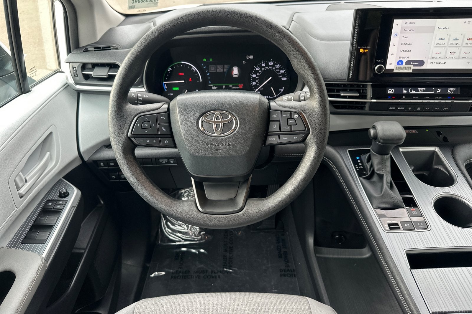 2026 Toyota Sienna LE 8 Passenger