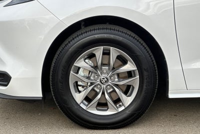 2026 Toyota Sienna LE 8 Passenger