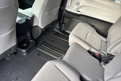 2026 Toyota Sienna LE 8 Passenger