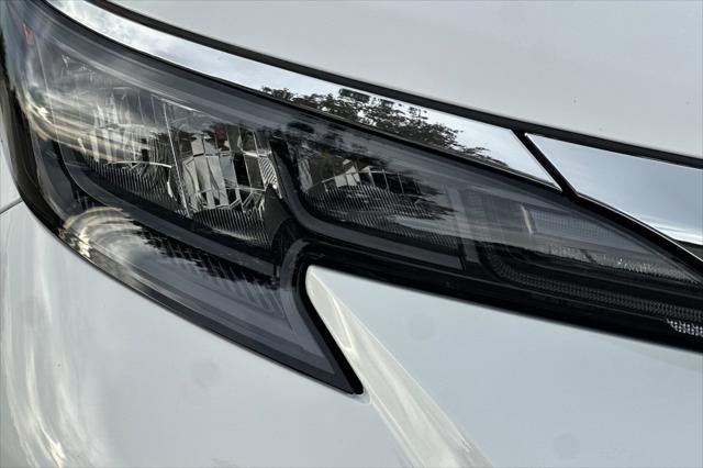 2026 Toyota Sienna LE 8 Passenger