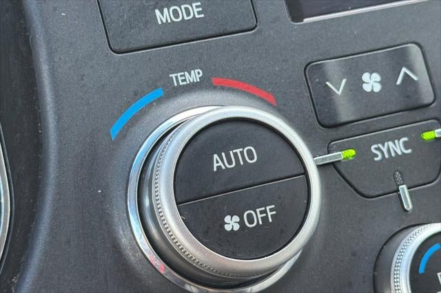 2016 Toyota Sienna XLE 8 Passenger