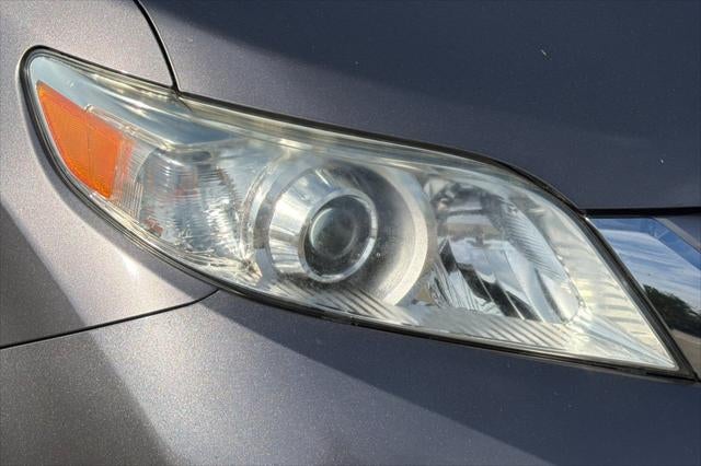 2016 Toyota Sienna XLE 8 Passenger