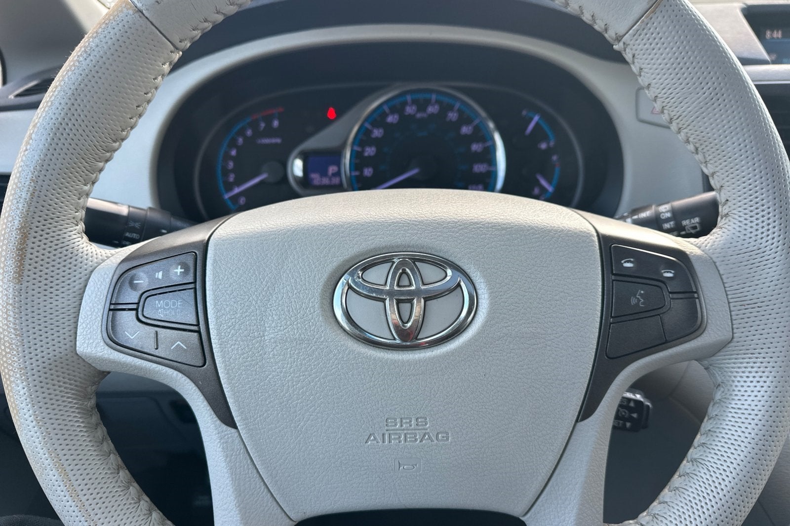 2013 Toyota Sienna XLE 8 Passenger