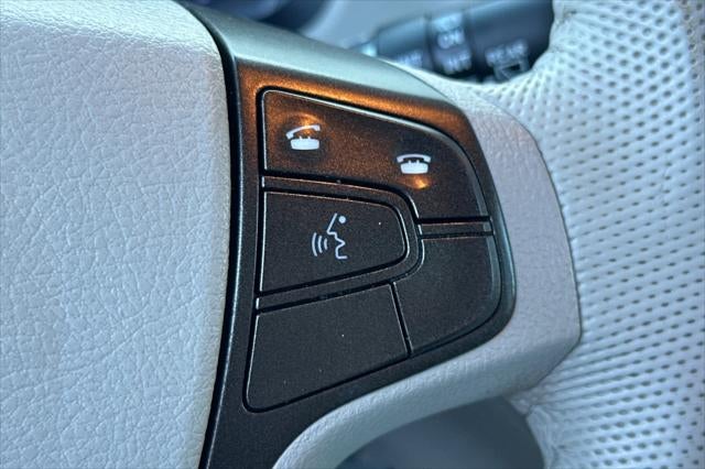 2013 Toyota Sienna XLE 8 Passenger