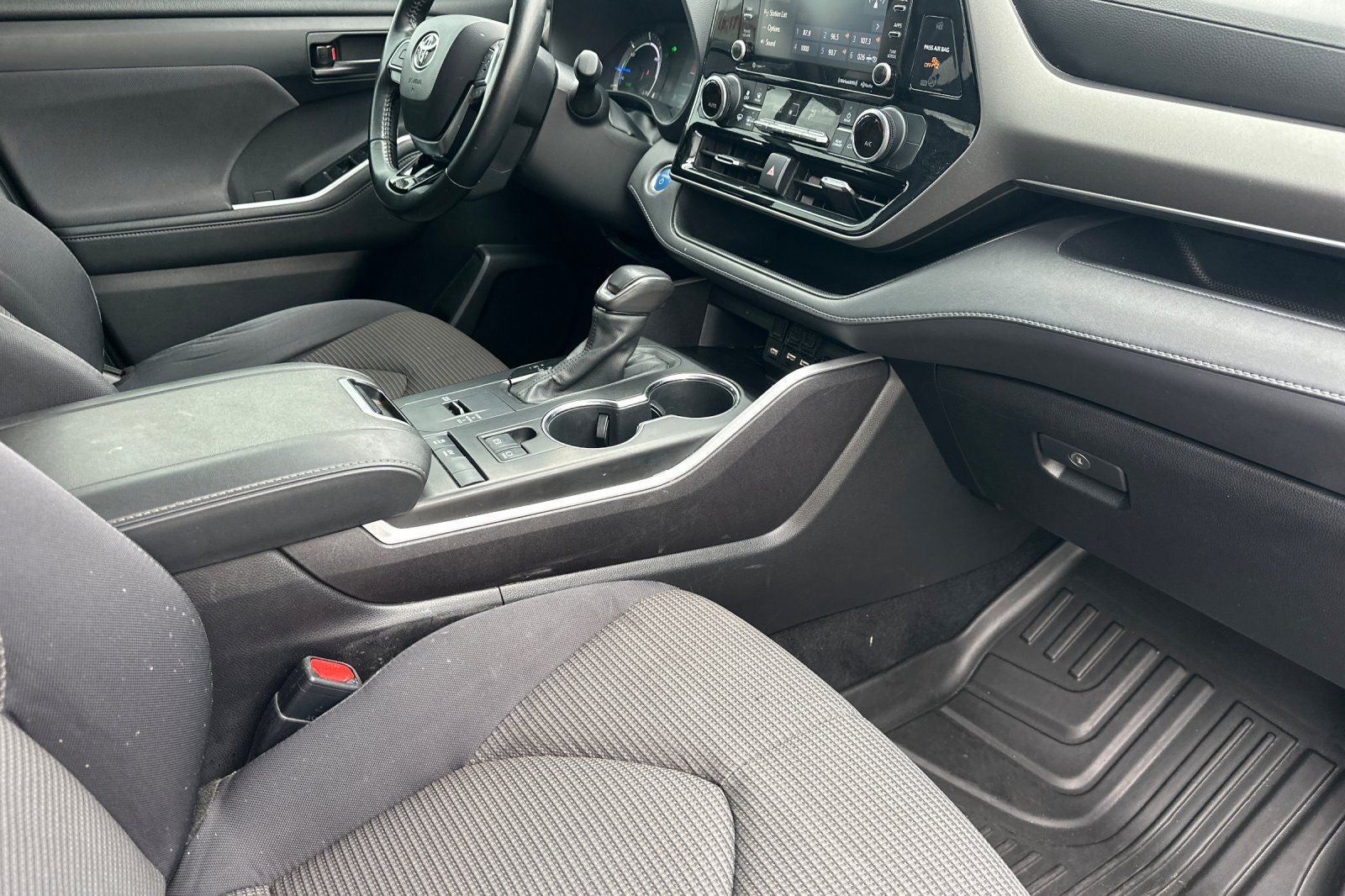 2021 Toyota Highlander Hybrid LE