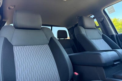 2015 Toyota Tundra SR5 5.7L V8
